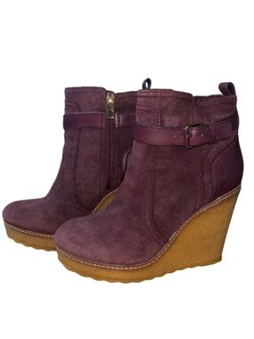 Tory Burch Remy Fur
Platform Wedge Boots Leather Suede, Shiraz, 8.5M